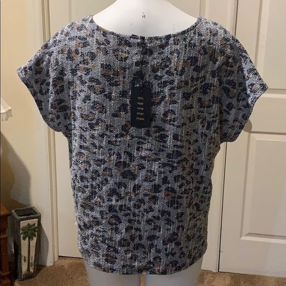 Women’s W5 large crop top - Picture 4 of 8